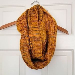 💕FREE WITH BUNDLE* Infinity Cable Knit Mustard Color Sweater Wrapable Scarf